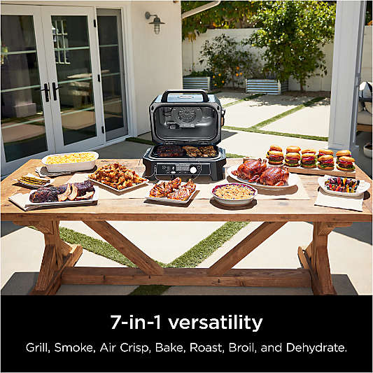 Ninja ® Woodfire™ Pro Connect™ Premium XL Outdoor Grill
