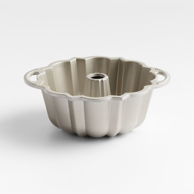 Nordic ware 6 cup bundt pan hotsell