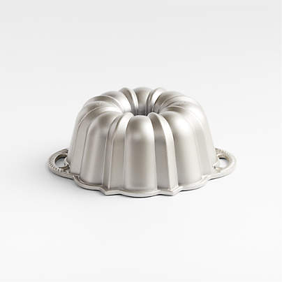 Nordic Ware® Three Tier Bundt Cake Pans Set Mint 50304 -  Canada