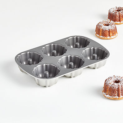 View Nordic Ware ® Anniversary Bundtlette ® Pan details