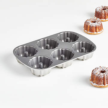Nordicware Mini Bundt® Cake Pan  Mini bundt cakes, Bundt cake pan