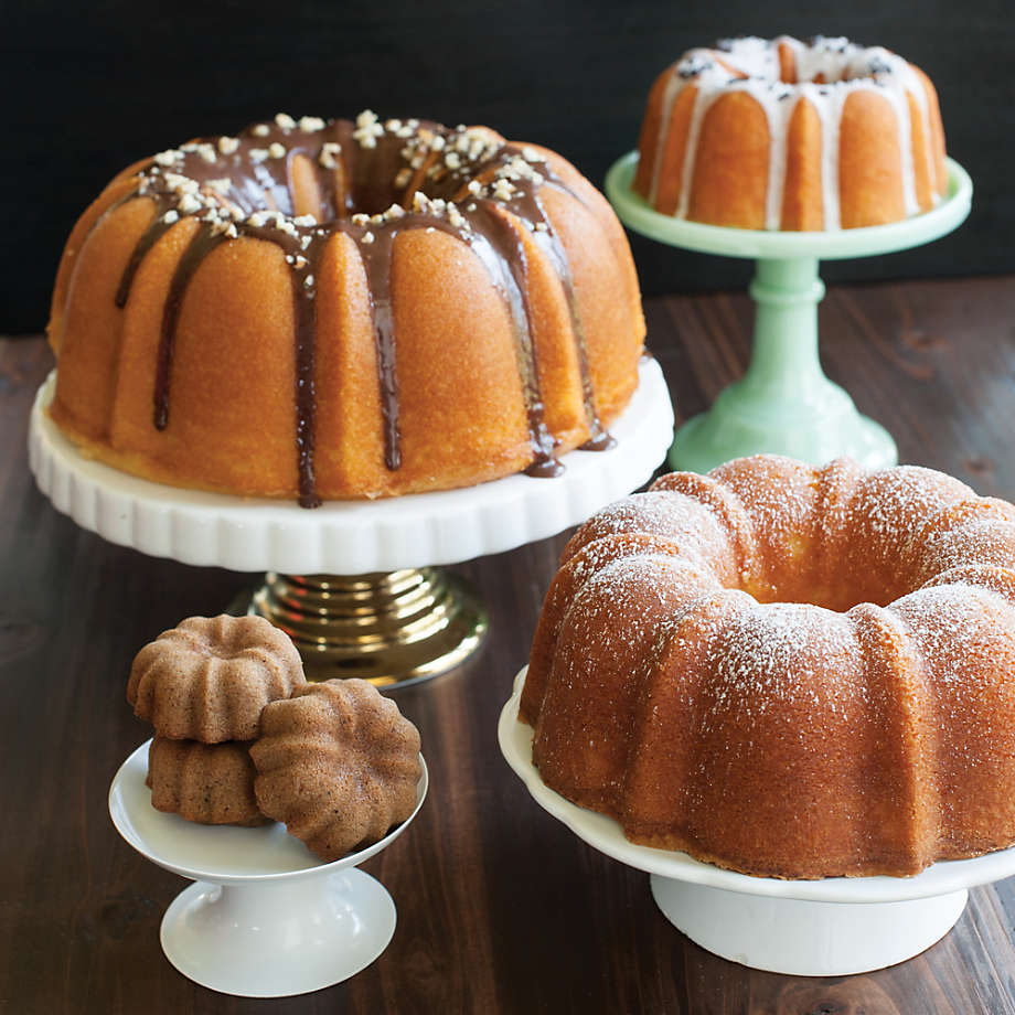 Nordic ware anniversary bundt pan store