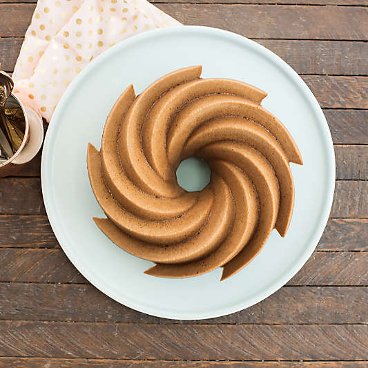 Nordic Ware ® Silver Heritage Bundt Cake Pan