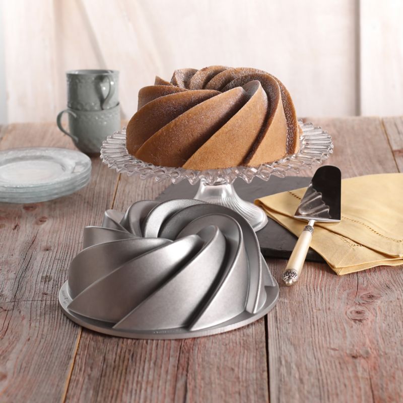 Nordic Ware Silver Heritage Bundt Cake Pan - image 2 of 8