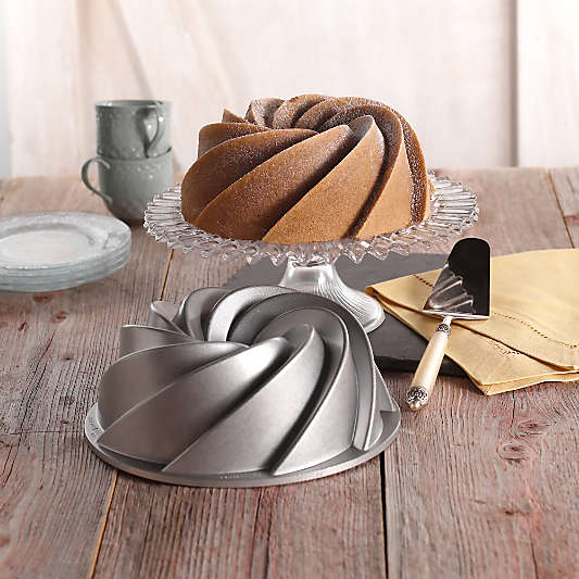 Nordic Ware Silver Heritage Bundt Cake Pan