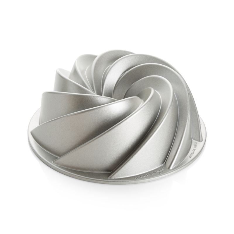 Nordic Ware Silver Heritage Bundt Cake Pan - image 7 of 8