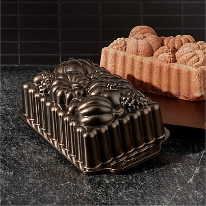 Nordic Ware ® Harvest Bounty Loaf Pan