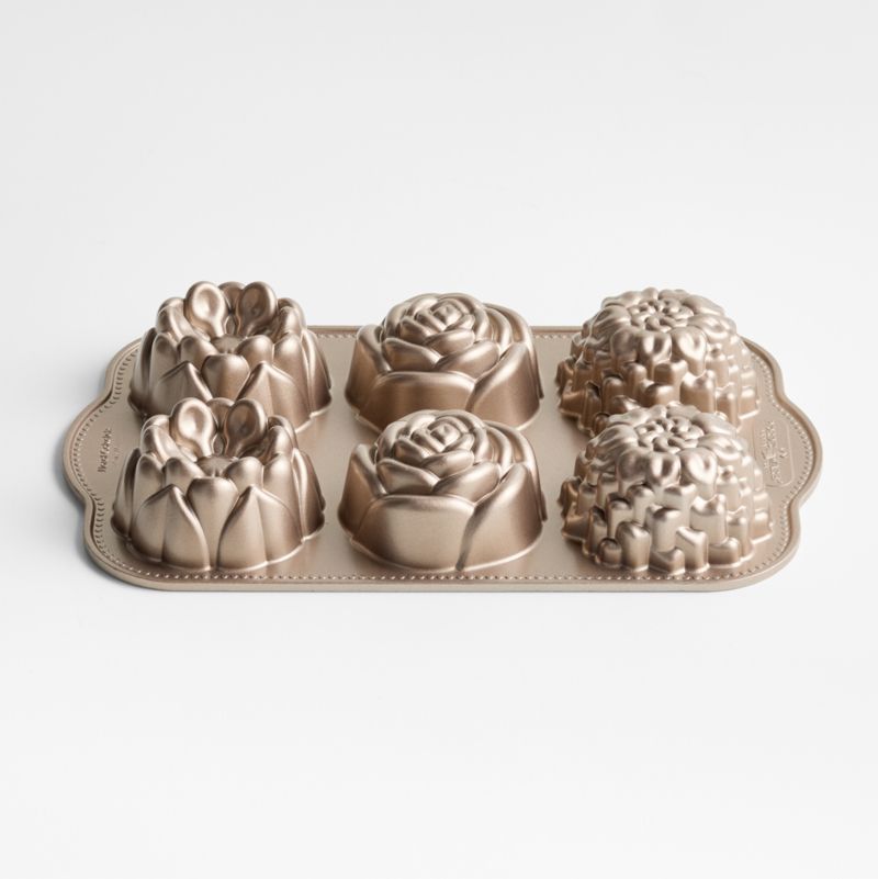 Nordic Ware ® Floral Cakelet Pan - image 4 of 7