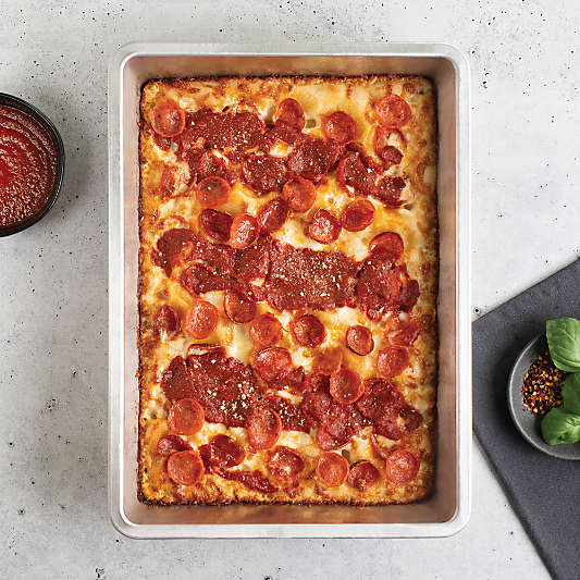 Nordic Ware ® Naturals Detroit-Style Pizza Pan