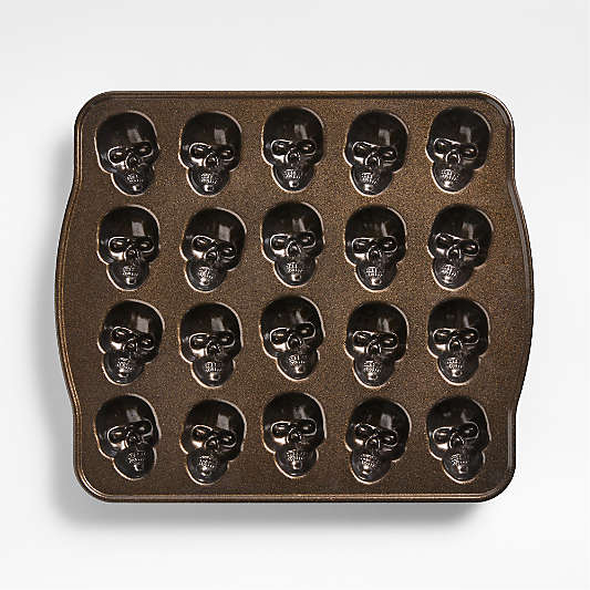 Nordic Ware Skull Bites Cakelet Pan