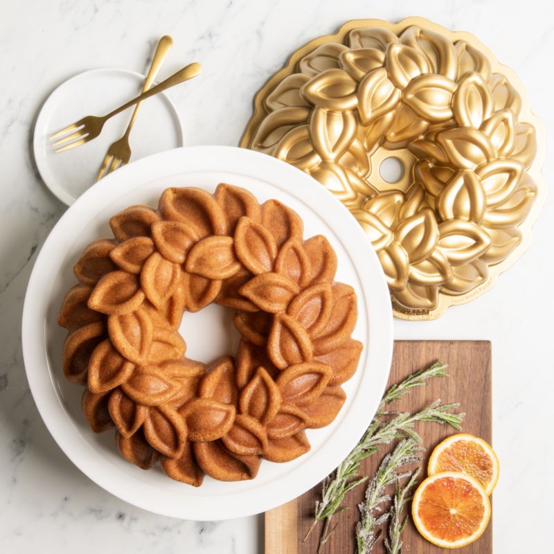 Nordic Ware Laurel Wreath 80th Anniversary Bundt Pan - image 2 of 5