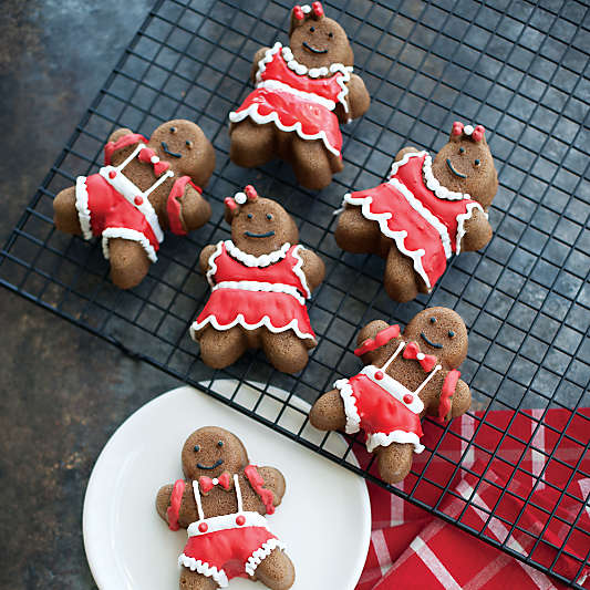 Nordic Ware ® Gingerbread Kids Cakelet Pan