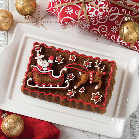 Nordic Ware ® Santa's Sleigh Loaf Pan
