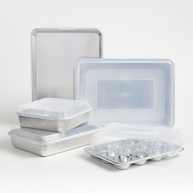 View Nordic Ware ® Naturals 10-Piece Bakeware Set details