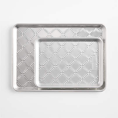 Nordic Ware Naturals 2-Piece Starburst Baker's Bundle, Half and Quarter Sheet Pans