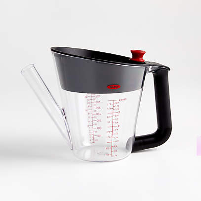 Crate & Barrel 4-Cup Glass Measuring Cup