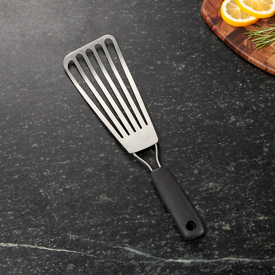 OXO Fish Spatula + Reviews | Crate & Barrel