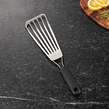 OXO Flip and Fold Omelet Silicone Spatula + Reviews