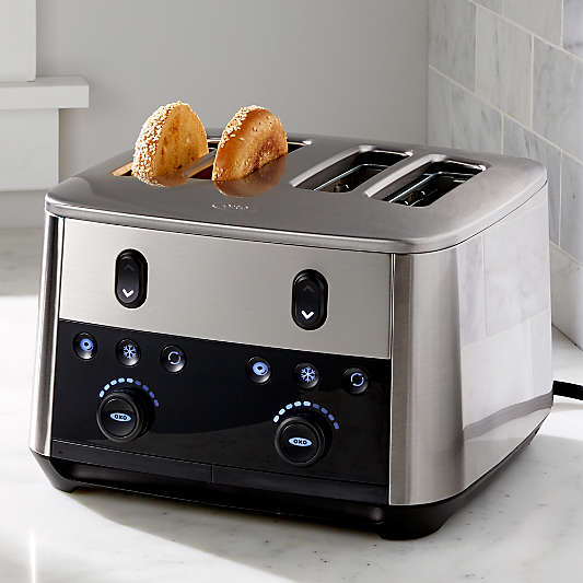 OXO ® On ™ 4-Slice Toaster