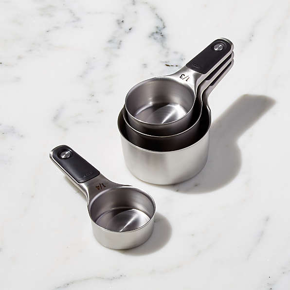 OXO Magnetic Stainless Steel Dry Measuring Cups, Set of 4 + Reviews | Crate  & Barrel