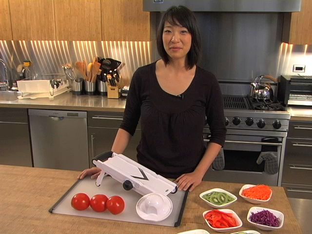 Play OXO ® V-Blade Mandoline Slicer - video 1 of 2