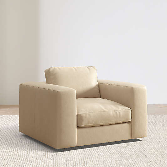 Oceanside Low 42" Leather Swivel Chair