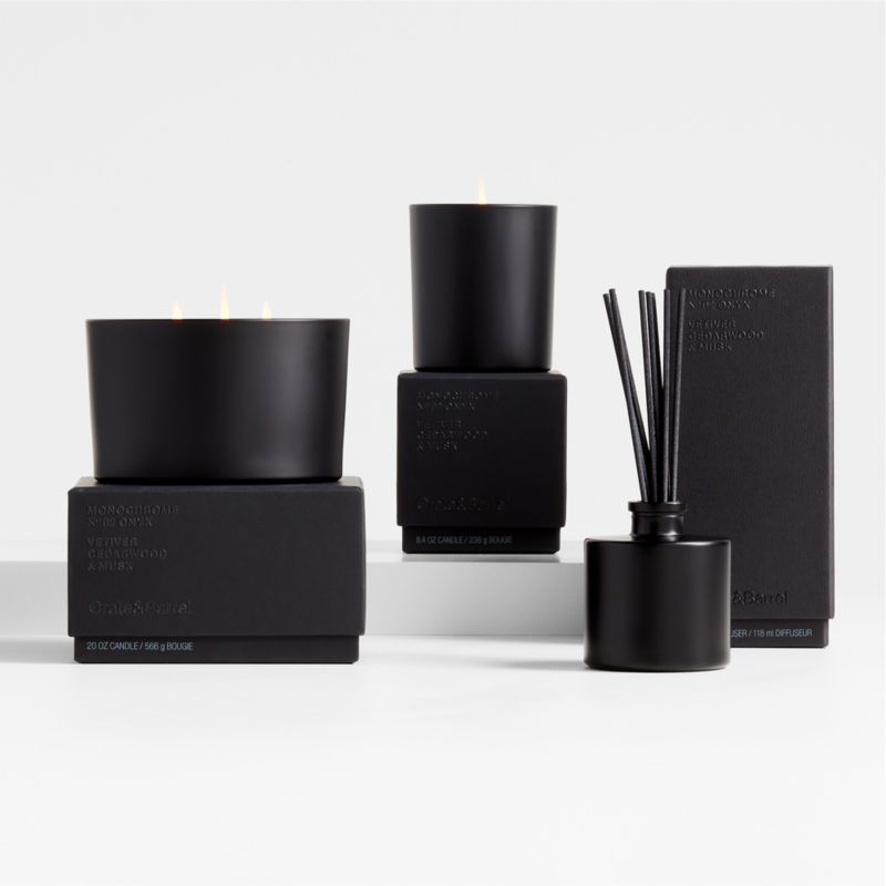 Monochrome No. 02 Onyx 3-Wick Scented Candle - Vetiver, Cedarwood and ...