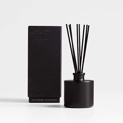 Monochrome No. 02 Onyx Reed Diffuser - Vetiver, Cedarwood and Musk