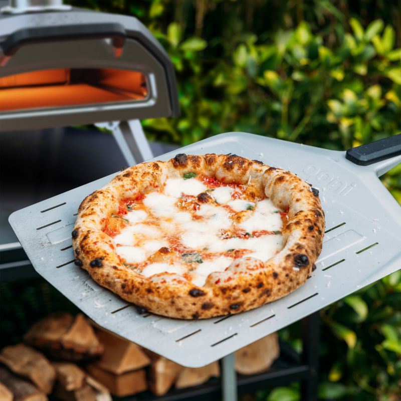 Ooni Karu 12G Multi-Fuel Outdoor Pizza Oven - image 1 of 11