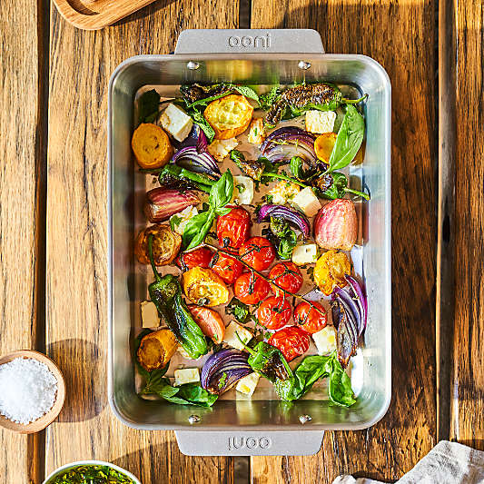 Ooni Medium 15" Stainless Steel Roasting Pan with Rack and Cutting Board Set