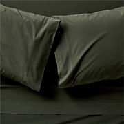 Calda Chantilly 70"x55" Moody Mauve Throw Blanket