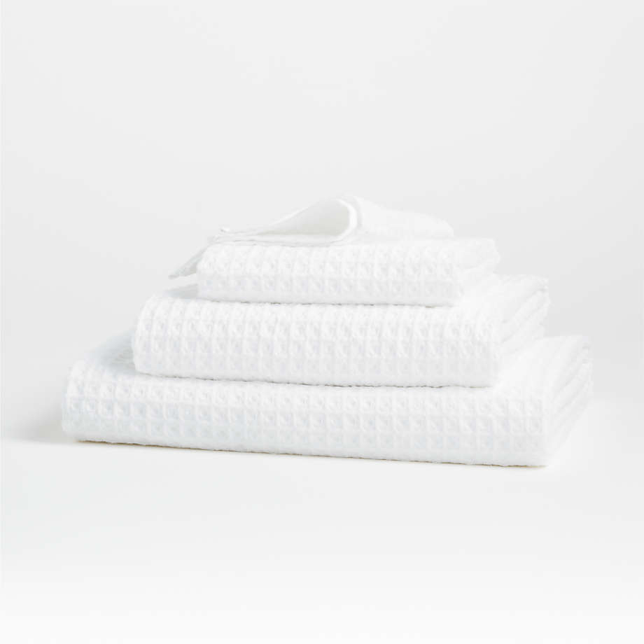 https://cb.scene7.com/is/image/Crate/OrgCttnWfflTwlsWhiteFSSF20/$web_pdp_main_carousel_med$/200810120846/organic-cotton-waffle-bath-towels-white.jpg
