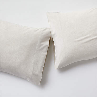 These Top  Silk Pillowcases Are on Sale for Less Than $6