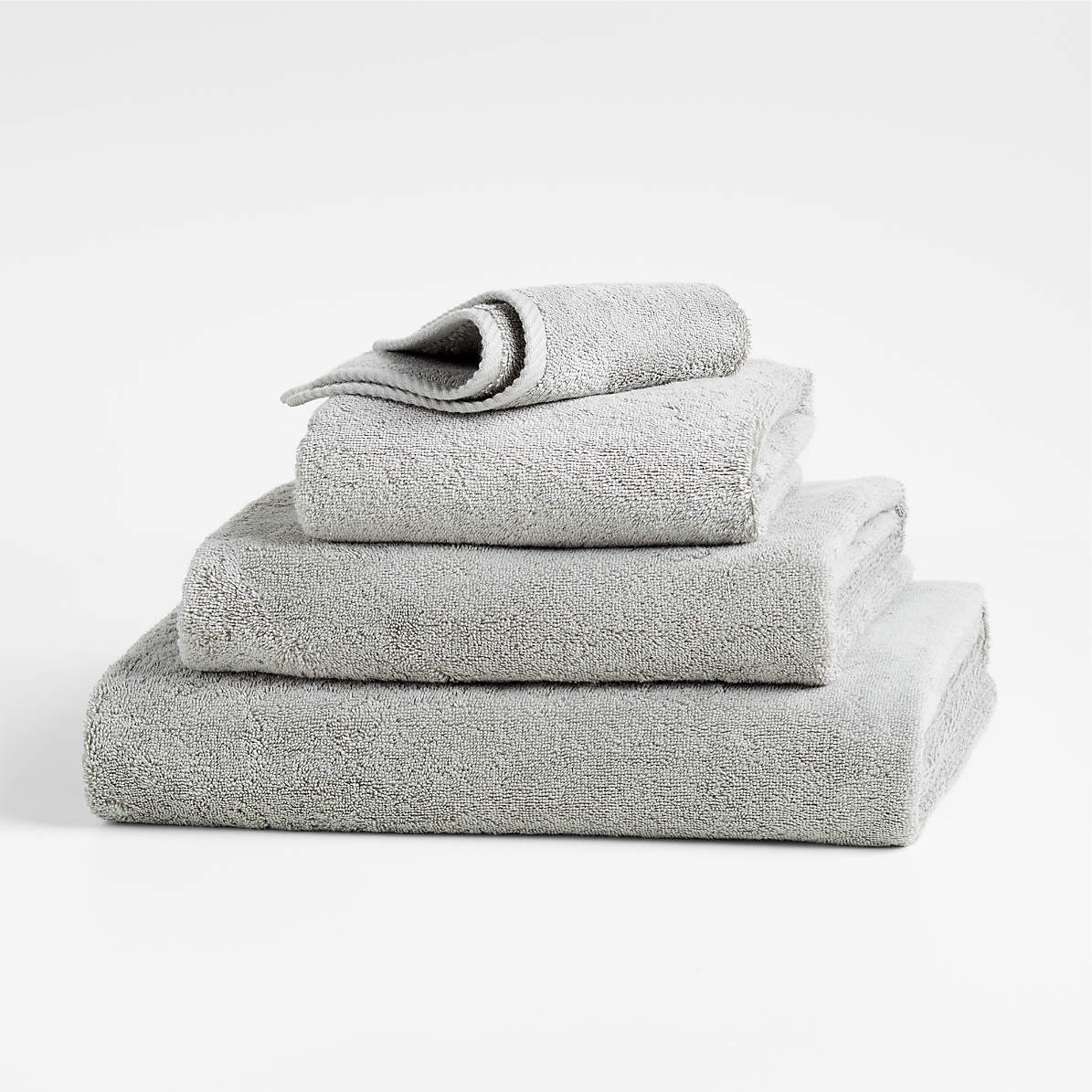 https://cb.scene7.com/is/image/Crate/OrgQuickDryBthGrpAshFSSS22/$web_pdp_main_carousel_zoom_med$/211026092528/quick-dry-ash-organic-cotton-bath-towels.jpg