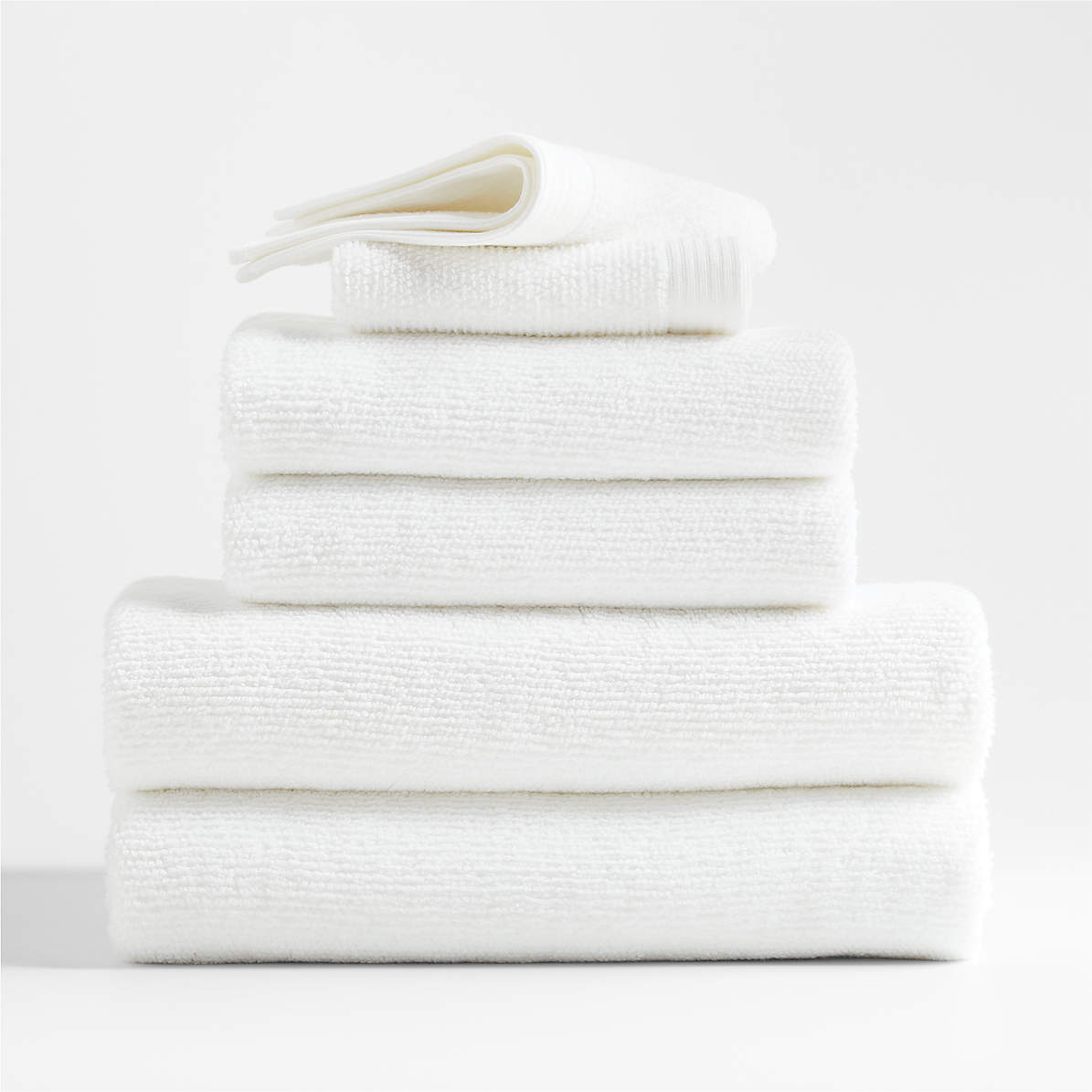 https://cb.scene7.com/is/image/Crate/OrganicAntiMicTowelsWhtS6SSF22/$web_pdp_main_carousel_zoom_med$/220712150038/antimicrobial-organic-cotton-white-bath-towels-set-of-6.jpg