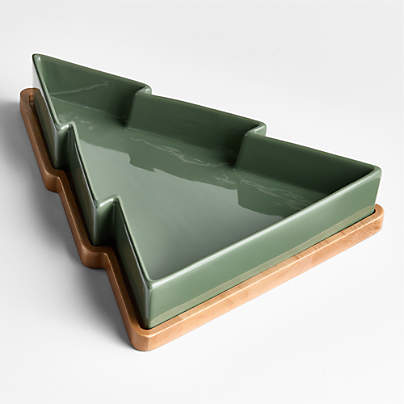 Oven-to-Table Holiday Tree with Wood Trivet