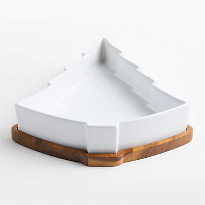 Holiday Tree Oven-to-Table Casserole Dish with Wood Trivet