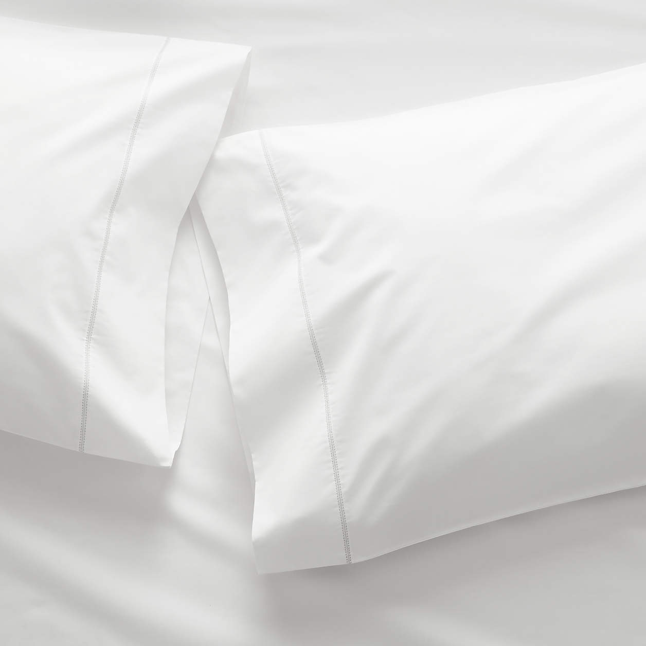 Organic 400 Thread Count Percale White Pillow Cases Standard, Set of 2 + Reviews Crate & Barrel