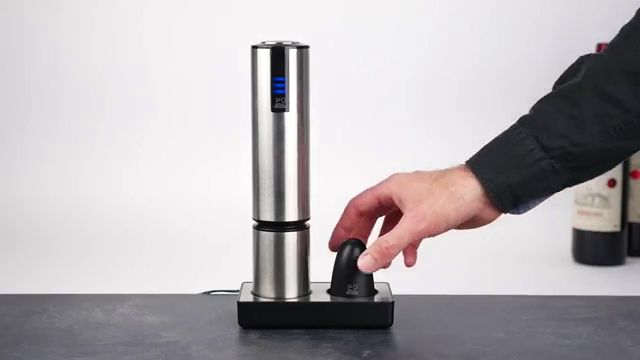 Play Peugeot Electric Wine Opener - video 1 of 1