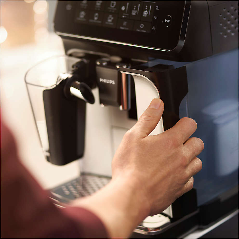 Philips 3200 Series Fully Automatic Espresso Machine with LatteGo