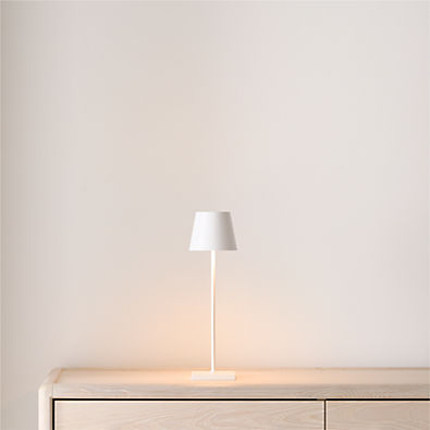 View Poldina Pro White Metal Table Lamp by Zafferano America 15" details