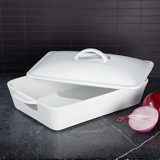 Potluck White Covered Baking Dish