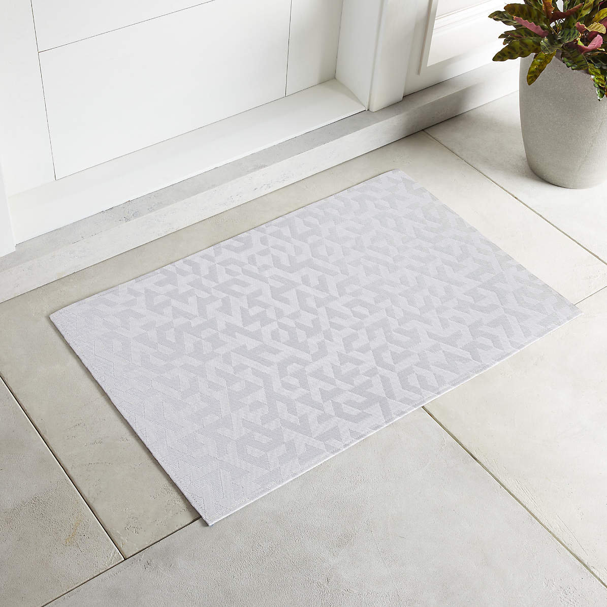 Chilewich Mosaic Grey Woven Indoor/Outdoor Floormat 23x36 + Reviews