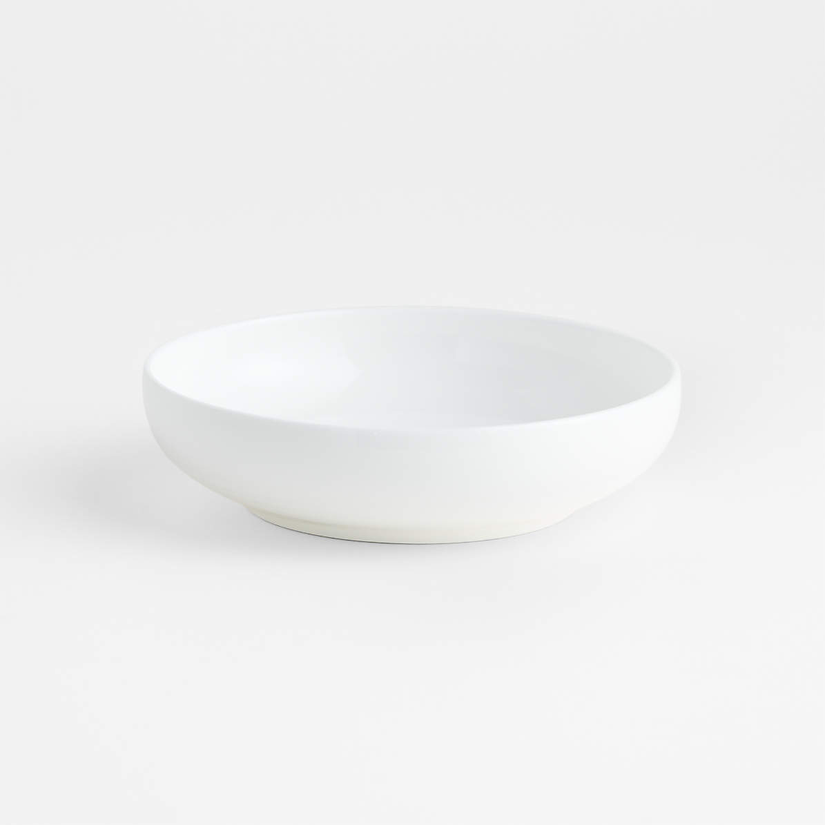 https://cb.scene7.com/is/image/Crate/PurioBoneChinaCerealBowlSSF23/$web_pdp_main_carousel_zoom_med$/231129173018/purio-bone-china-cereal-bowl.jpg