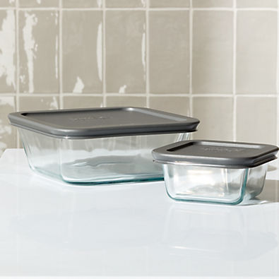 View Pyrex ® 4-Piece Square Glass Storage Set details