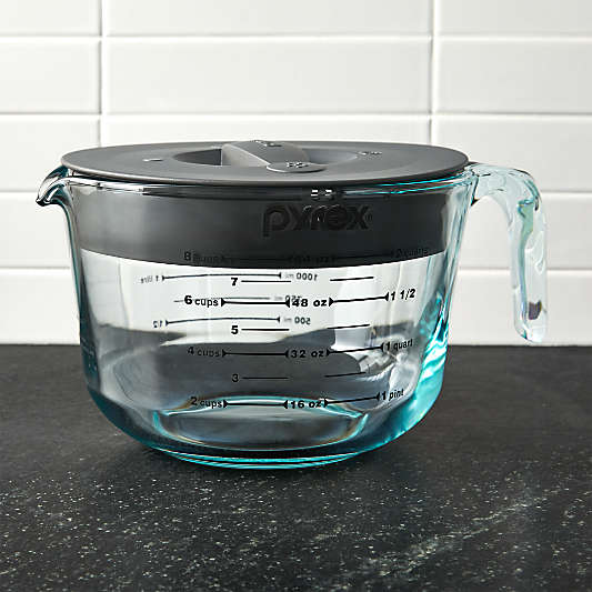 Pyrex ® 8-Cup Measuring Cup with Lid