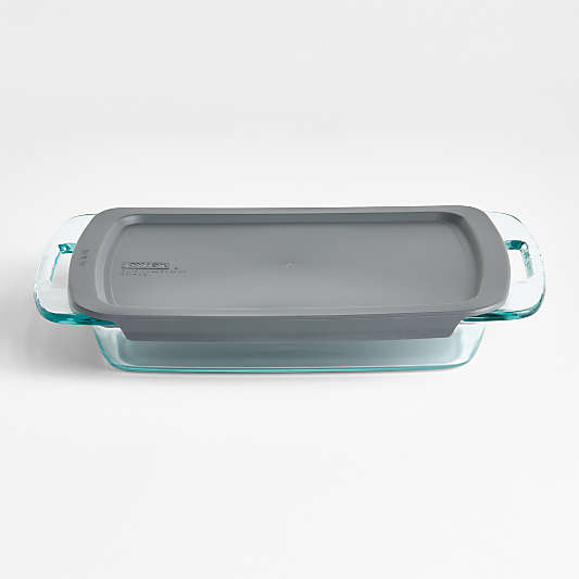Pyrex ® Rectangular Baking Dish with Lid