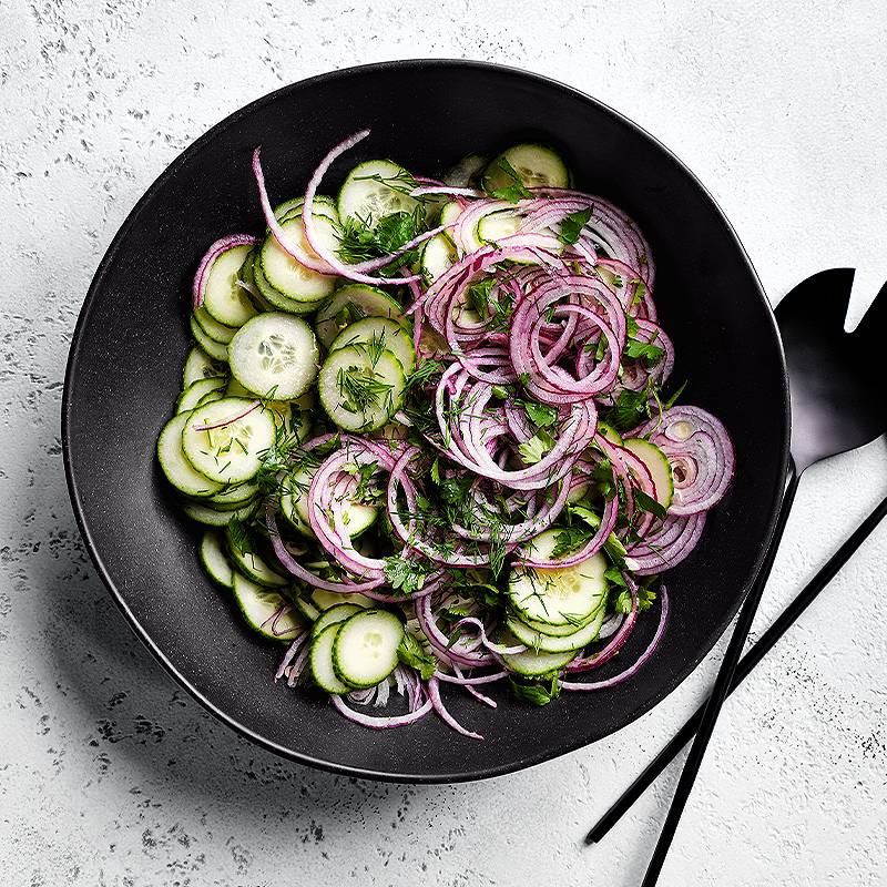 Premium Photo  Shallots onion in bamboo plate