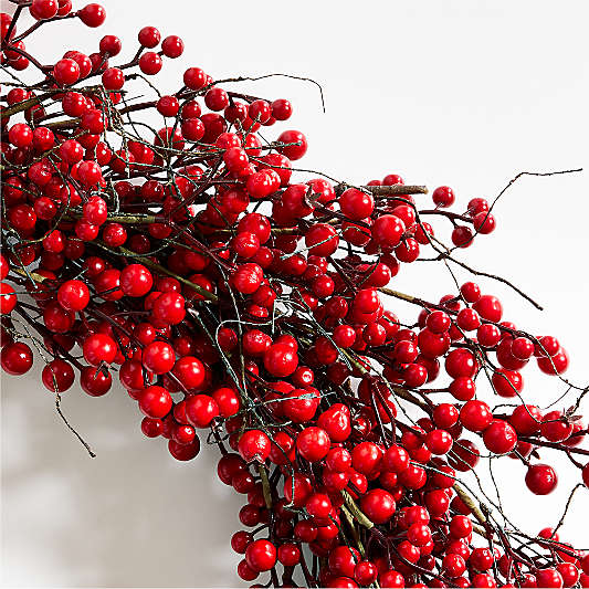 Red Berry Holiday Wreath and Garland Set