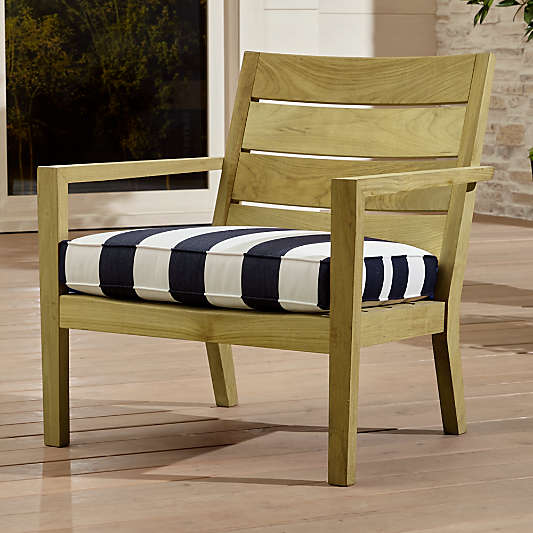 Regatta Natural Lounge Chair with Cabana Stripe Navy Sunbrella ® Cushion